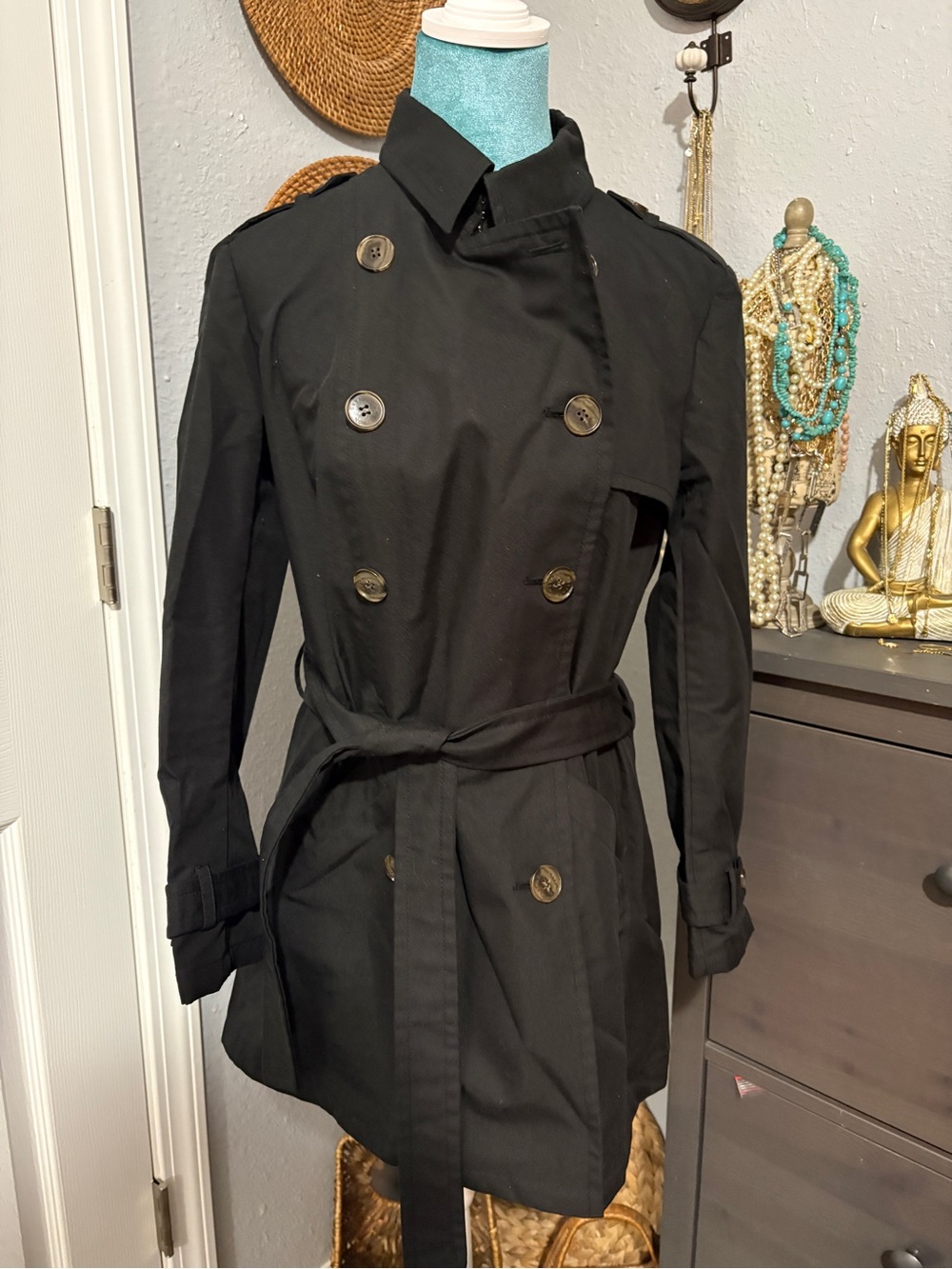 Classic Black Double-Breasted Trench Coat with Belt by Gryphon New York